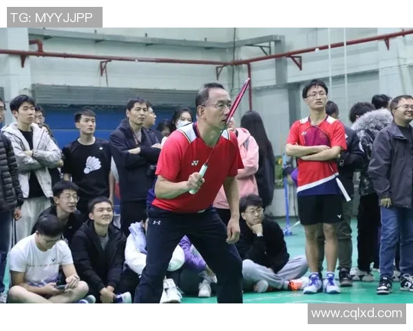 南京羽毛球队与成都羽毛球队赛后复盘速度对比分析与战术探讨